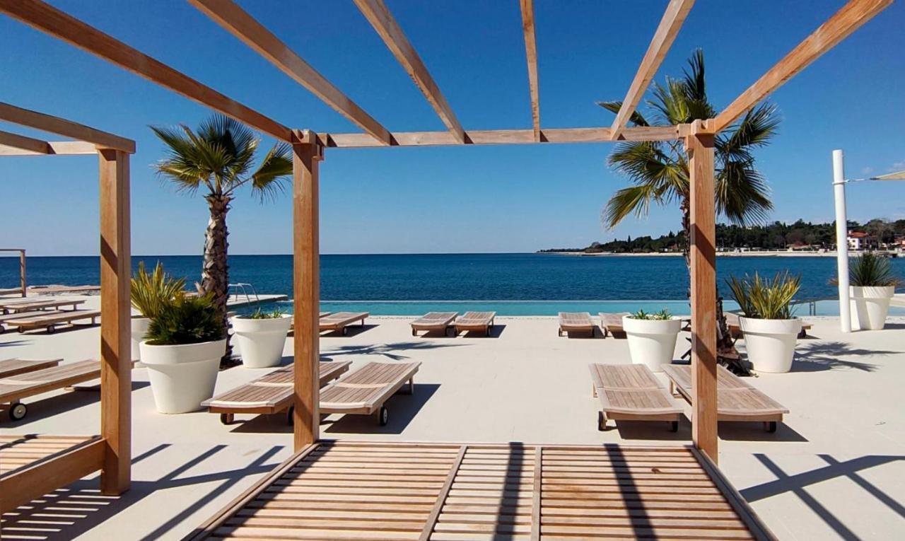 Luxury New !!! Apartment One And Only With Terrace & Free Bikes Poreč Exterior foto