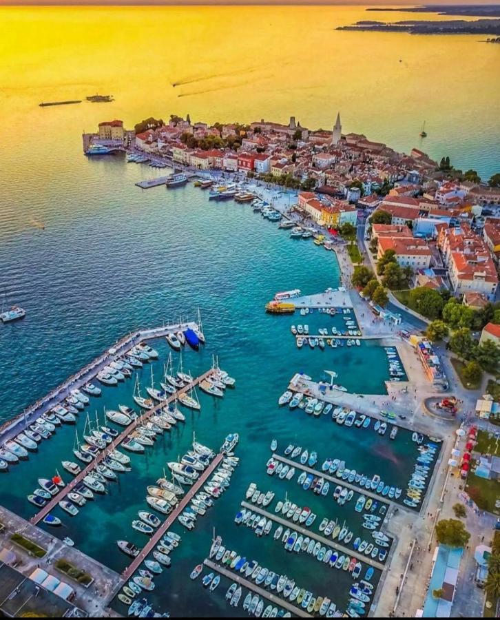 Luxury New !!! Apartment One And Only With Terrace & Free Bikes Poreč Exterior foto