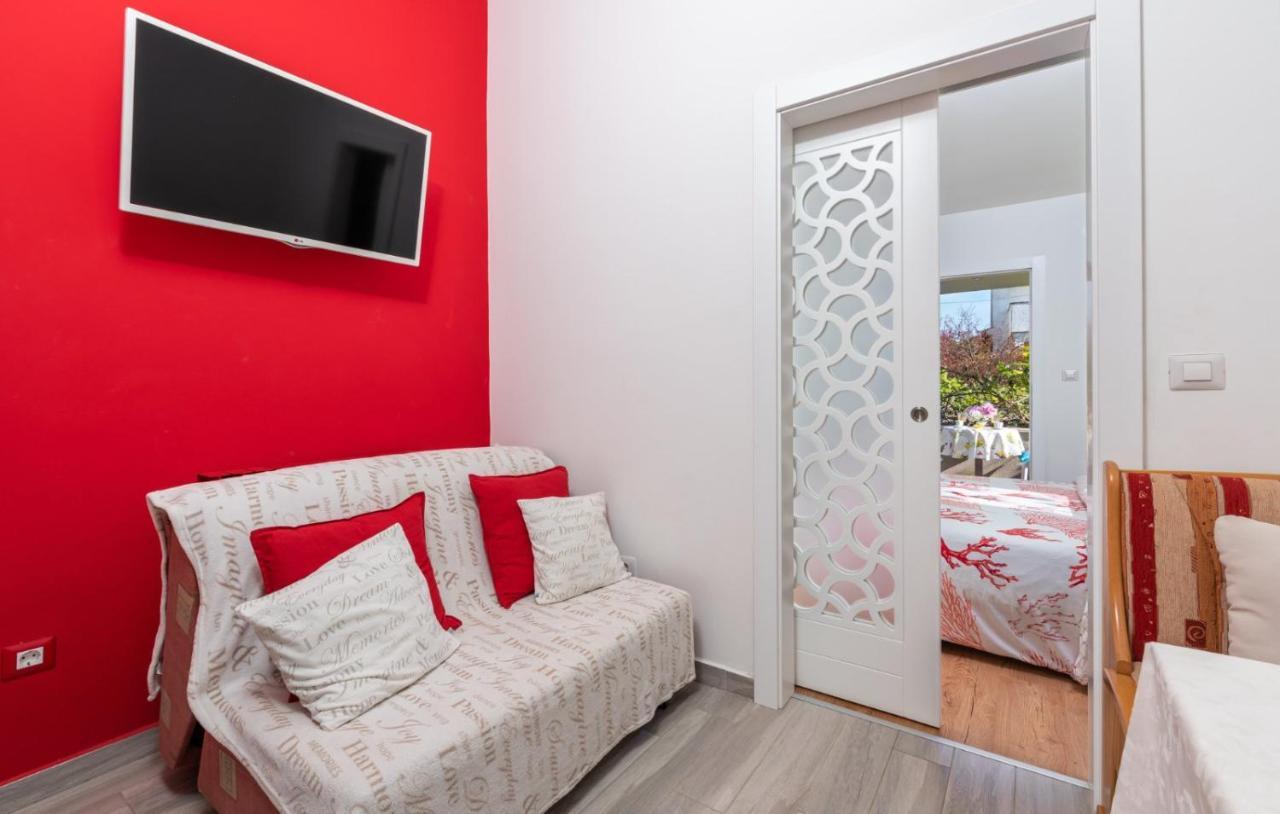 Luxury New !!! Apartment One And Only With Terrace & Free Bikes Poreč Exterior foto